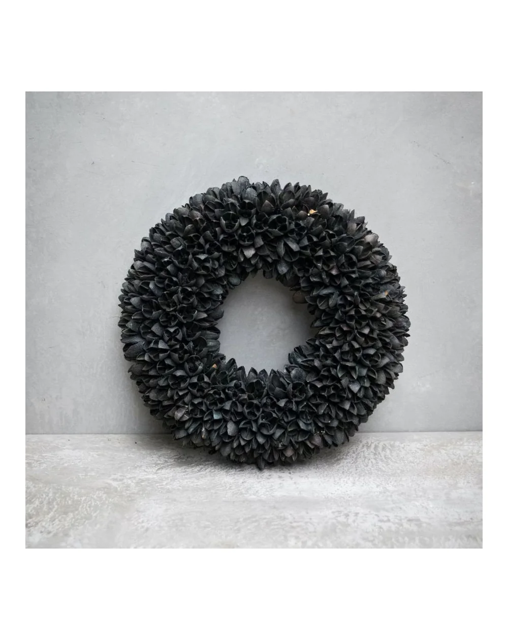 Dekoratívny veniec BAKULI, 30 cm, black